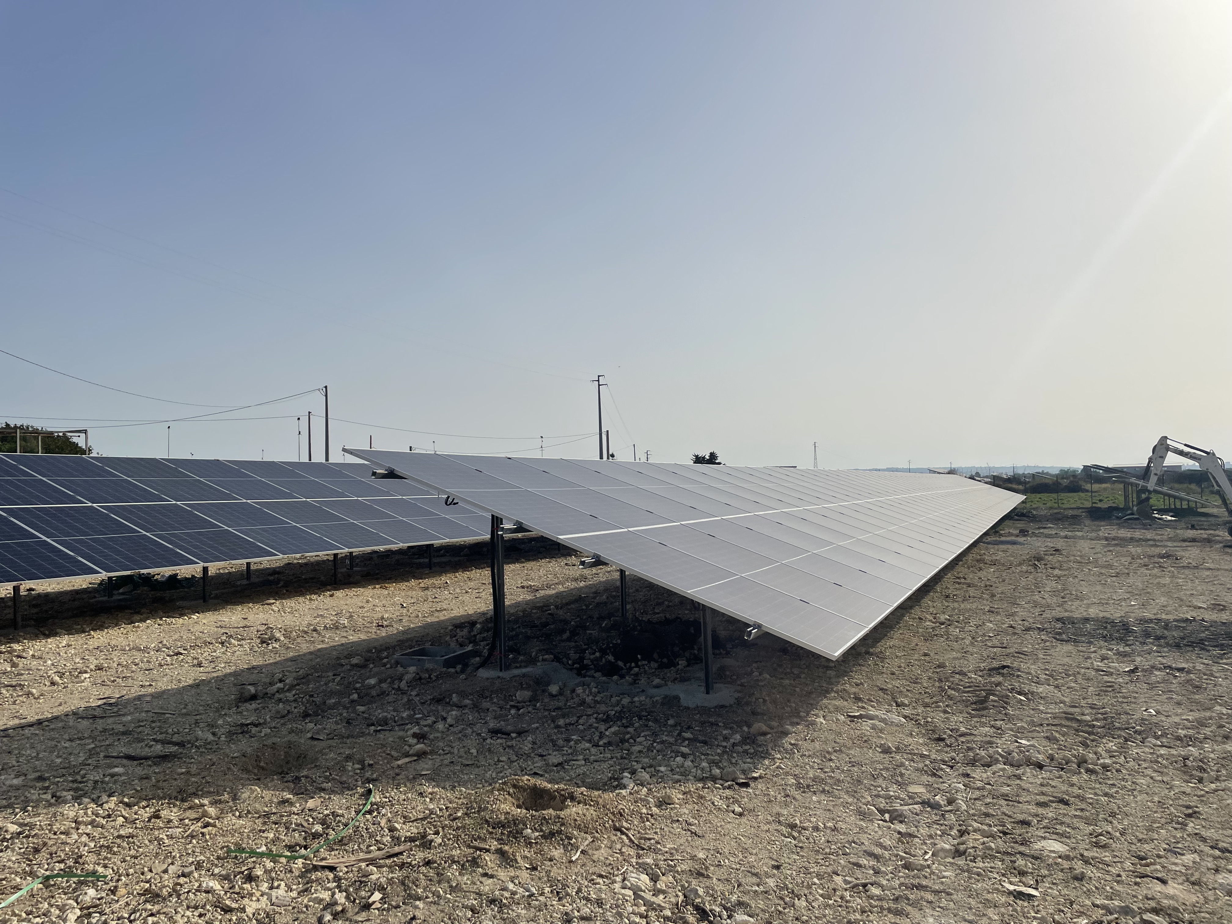 Teamnetwork realizzazione di nuovo impianto Fotovoltaico a Terra da 500 KW ad Augusta: Energia Pulita per un Futuro Sostenibile